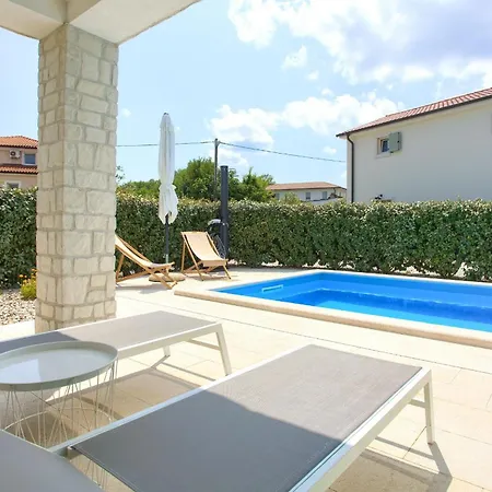 Casa Ulika With Heated Pool فيلة *