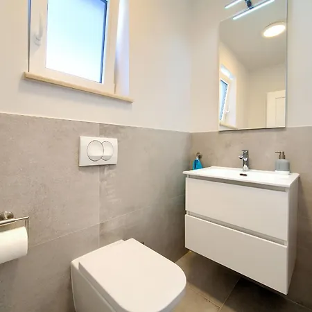 فيلة Casa Ulika With Heated Pool Rasopasno