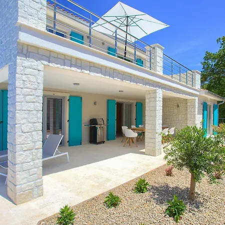 فيلة Casa Ulika With Heated Pool
