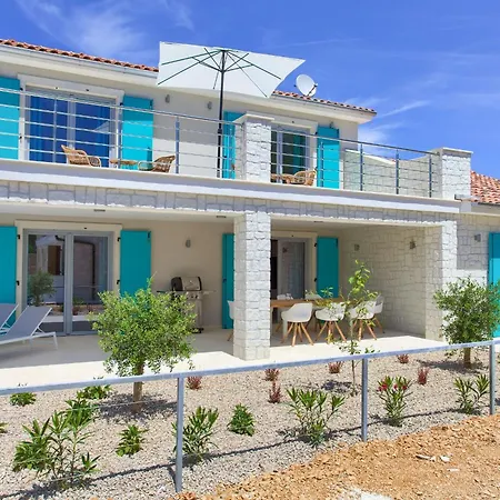 Casa Ulika With Heated Pool